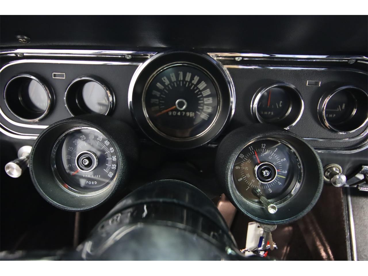 Ford-Mustang-1966-Metallic-Silver-Black-13