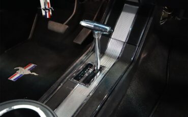 Ford-Mustang-1966-Metallic-Silver-Black-16