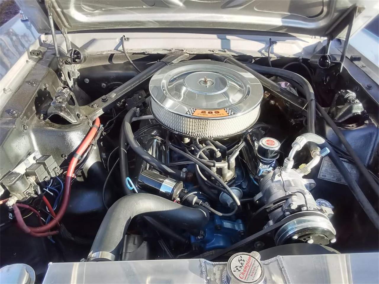 Ford-Mustang-1966-Metallic-Silver-Black-19