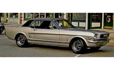 Ford-Mustang-1966-Metallic-Silver-Black-23