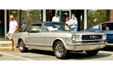 Ford-Mustang-1966-Metallic-Silver-Black