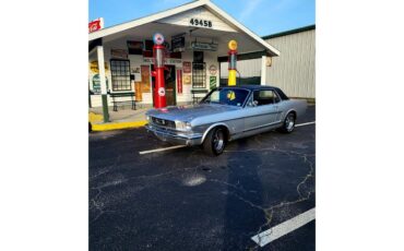 Ford-Mustang-1966-Metallic-Silver-Black-6