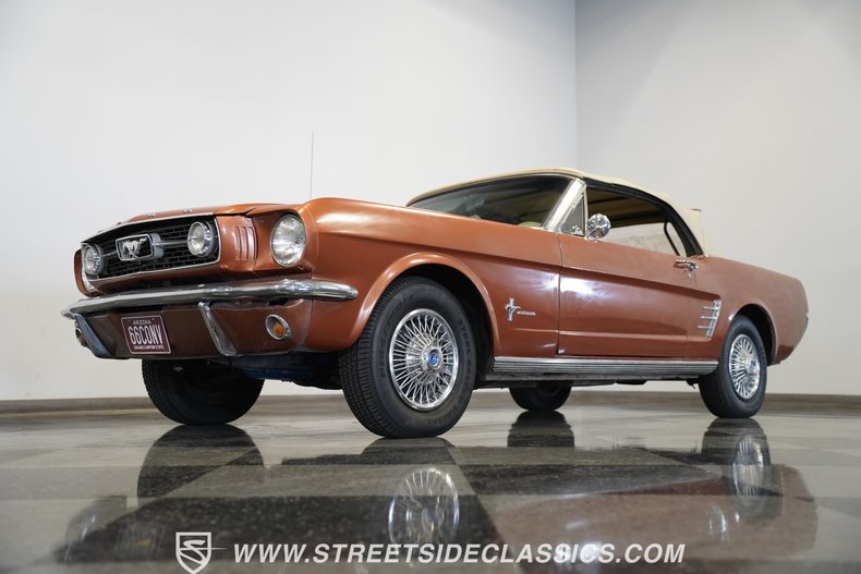 Ford-Mustang-1966-Orange-White-16