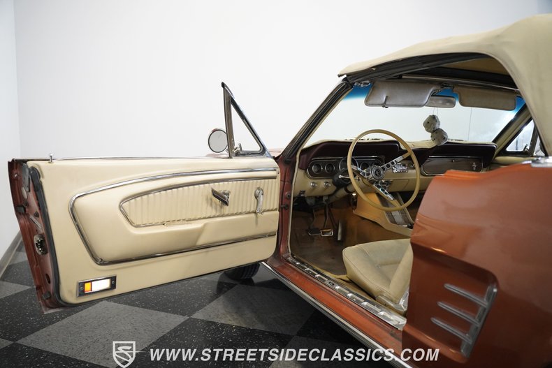 Ford-Mustang-1966-Orange-White-2