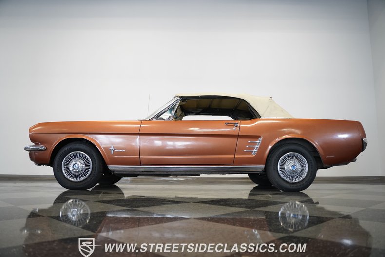 Ford-Mustang-1966-Orange-White-21