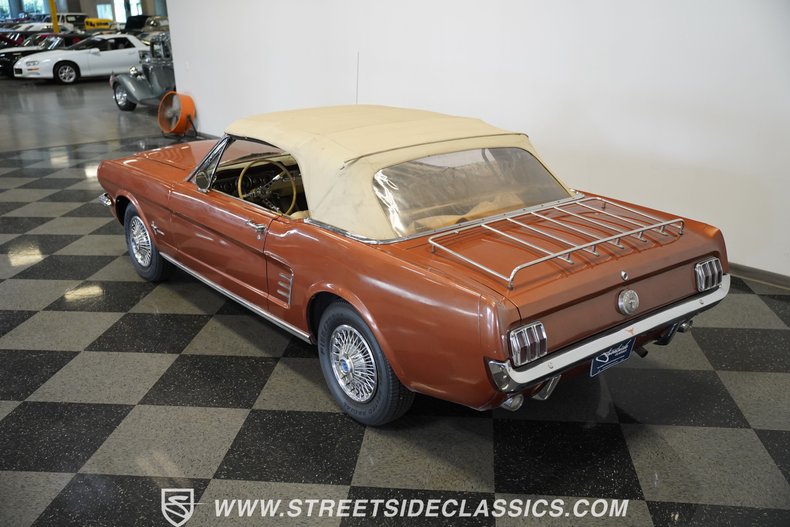 Ford-Mustang-1966-Orange-White-22