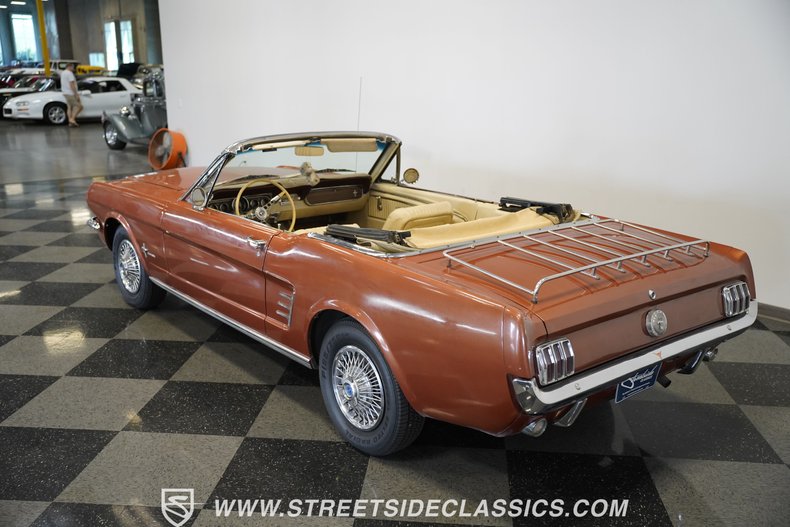Ford-Mustang-1966-Orange-White-23