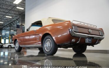 Ford-Mustang-1966-Orange-White-25