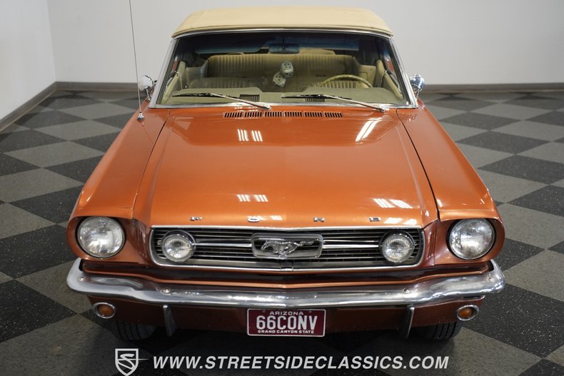 Ford-Mustang-1966-Orange-White-36