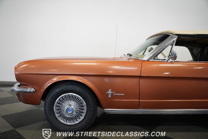 Ford-Mustang-1966-Orange-White-38