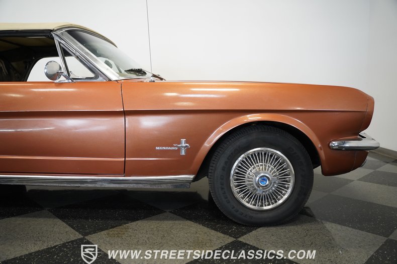 Ford-Mustang-1966-Orange-White-46