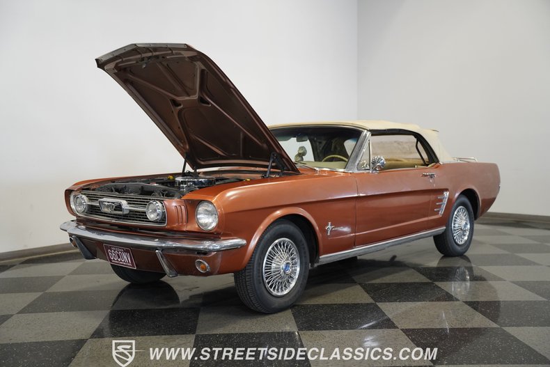 Ford-Mustang-1966-Orange-White-47