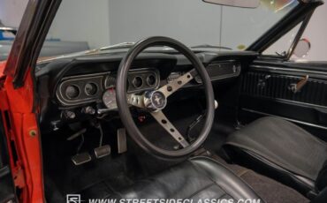 Ford-Mustang-1966-Poppy-Red-Black-2
