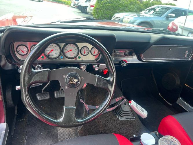 Ford-Mustang-1966-Red-4