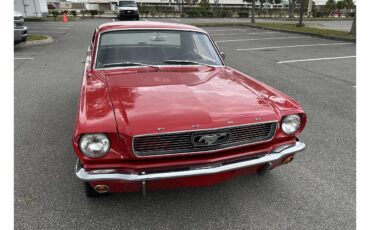 Ford-Mustang-1966-Red-Black-1