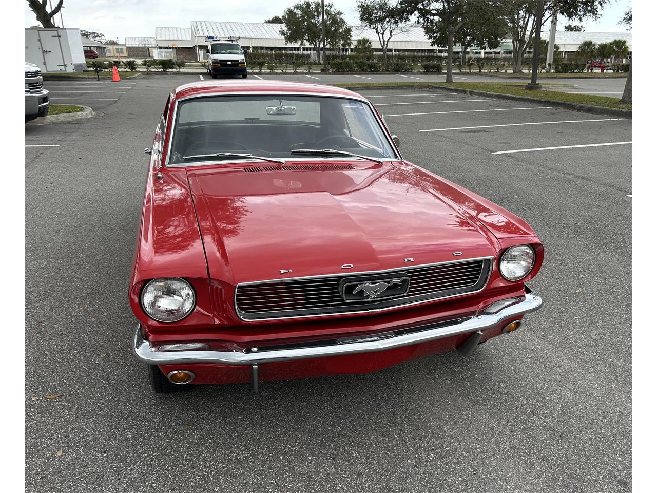 Ford-Mustang-1966-Red-Black-1
