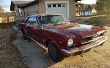 Ford-Mustang-1966-Red-Black-1