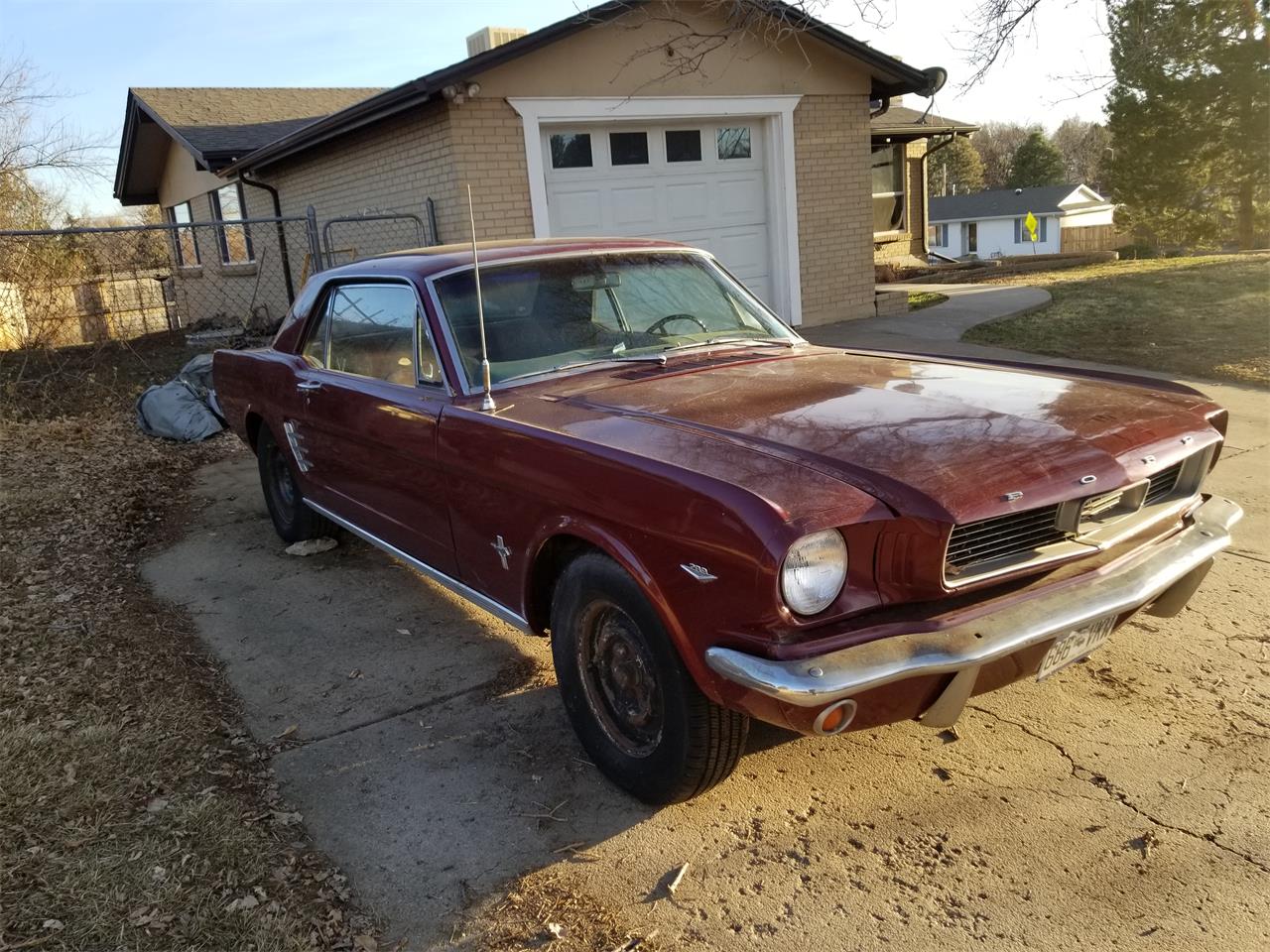 Ford-Mustang-1966-Red-Black-1