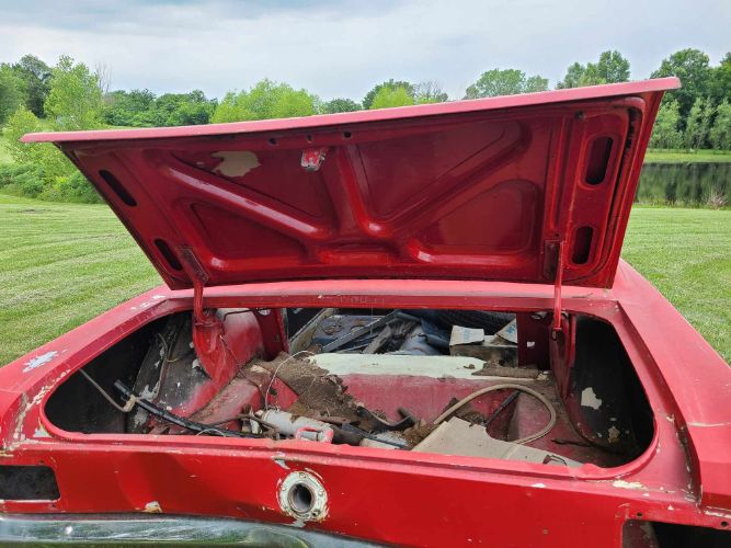Ford-Mustang-1966-Red-Black-2