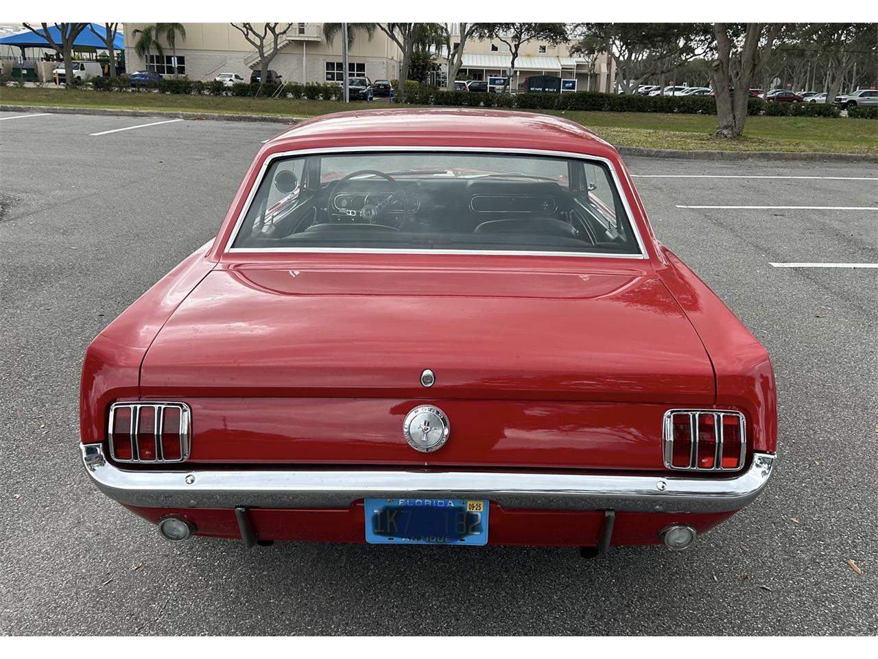 Ford-Mustang-1966-Red-Black-3
