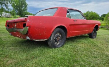 Ford-Mustang-1966-Red-Black