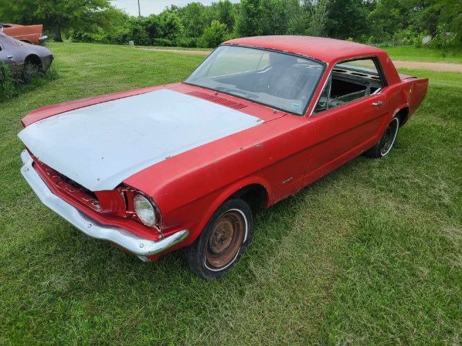 Ford-Mustang-1966-Red-Black-8