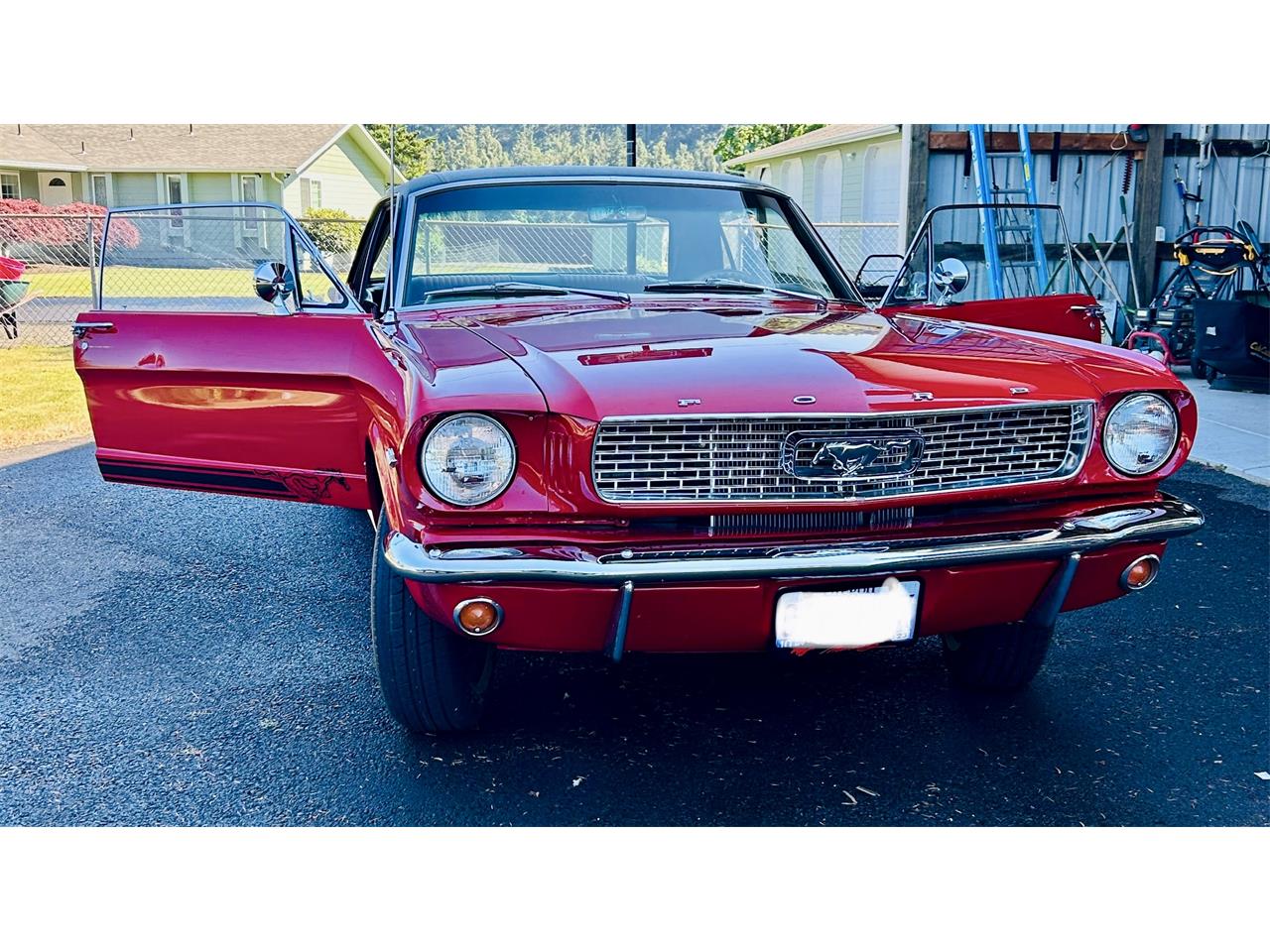 Ford-Mustang-1966-Red-RedBlack-1
