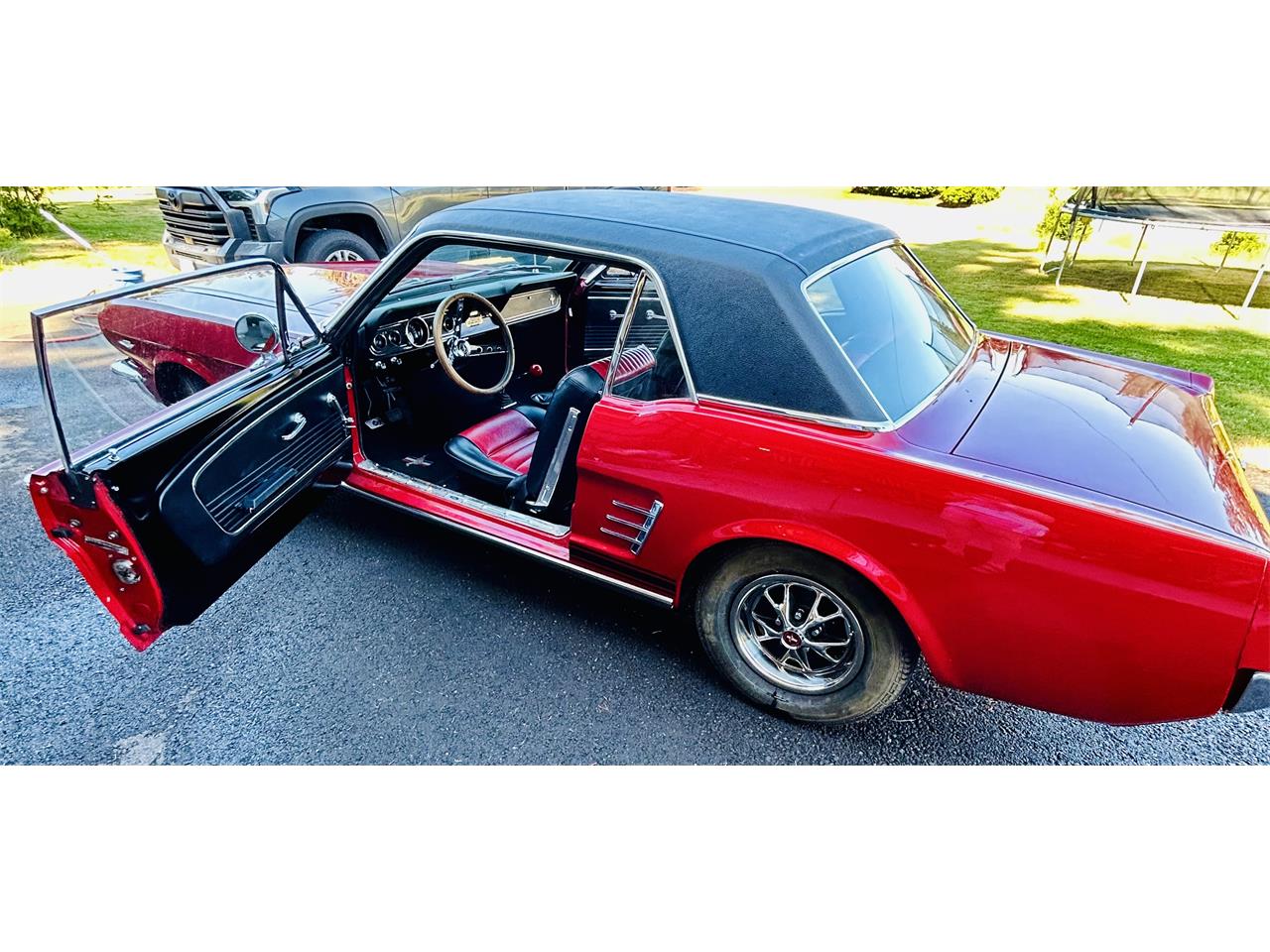 Ford-Mustang-1966-Red-RedBlack-5