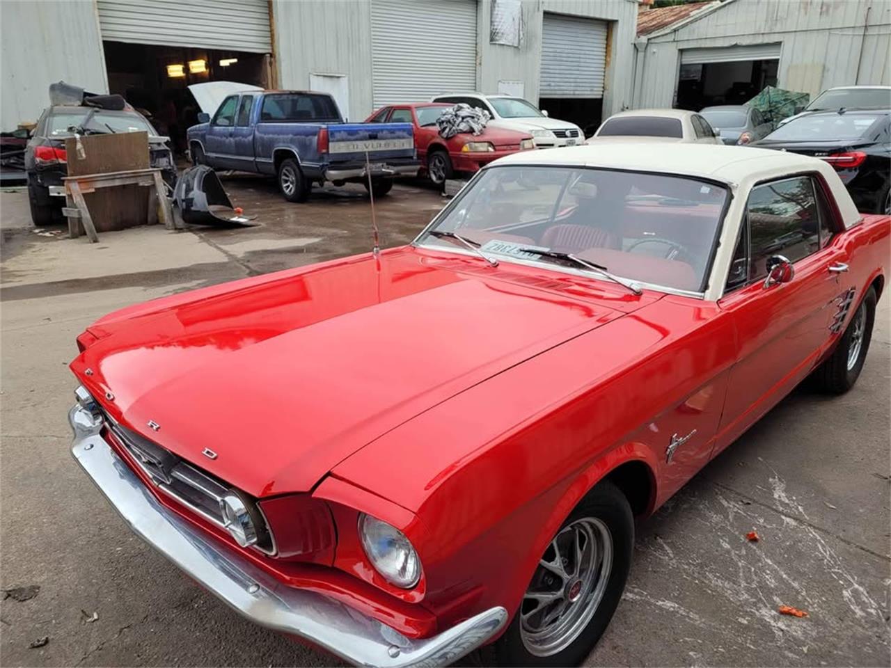 Ford-Mustang-1966-Red-Redwhite-1