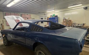 Ford-Mustang-1966-Sapphire-Blue-Black-6