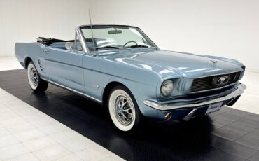 Ford-Mustang-1966-Silver-Blue-Blue-10