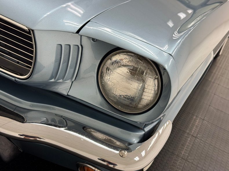 Ford-Mustang-1966-Silver-Blue-Blue-14