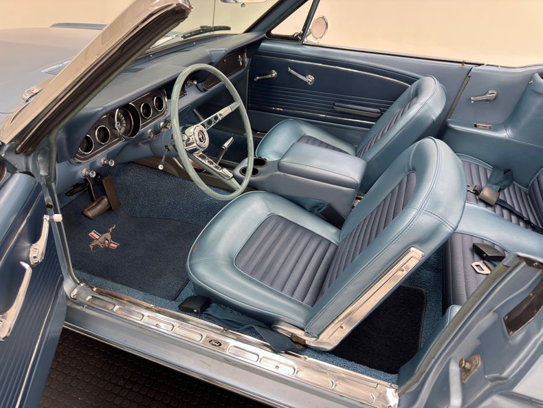 Ford-Mustang-1966-Silver-Blue-Blue-36