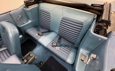 Ford-Mustang-1966-Silver-Blue-Blue-37