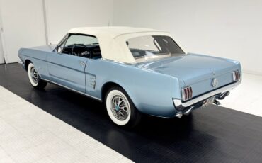 Ford-Mustang-1966-Silver-Blue-Blue-4