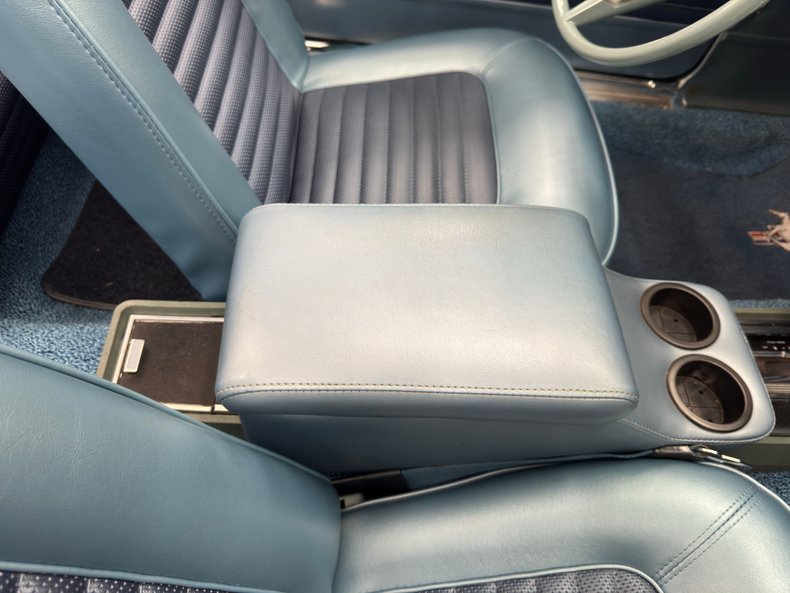 Ford-Mustang-1966-Silver-Blue-Blue-47