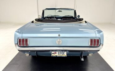 Ford-Mustang-1966-Silver-Blue-Blue-6
