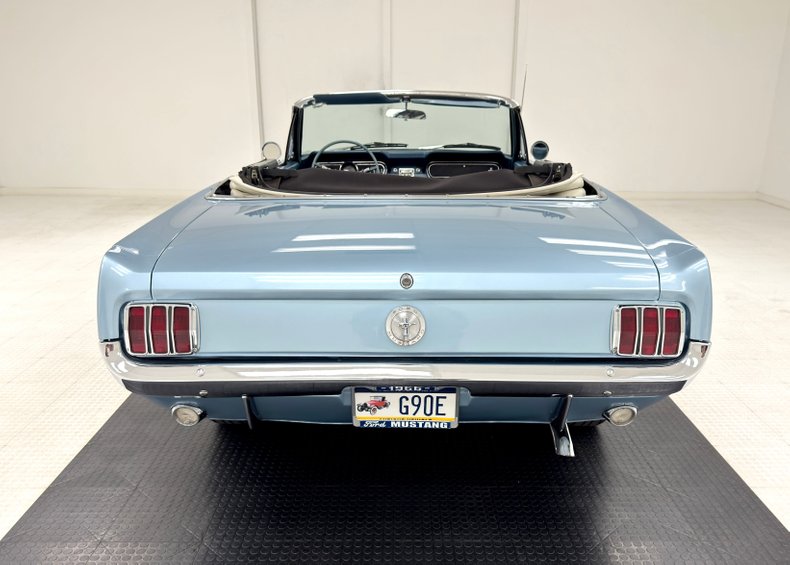 Ford-Mustang-1966-Silver-Blue-Blue-6