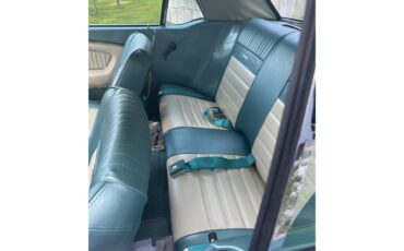 Ford-Mustang-1966-Turquoise-Turquoise-and-white-17