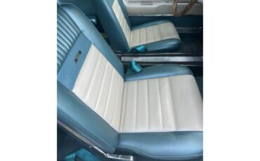 Ford-Mustang-1966-Turquoise-Turquoise-and-white-19