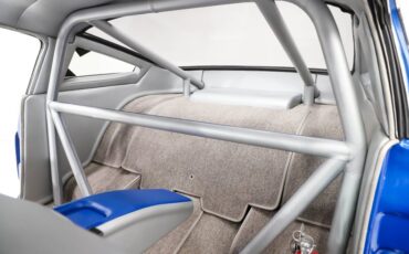 Ford-Mustang-1966-Vibrant-Blue-Silver-16