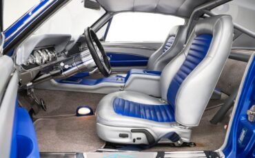 Ford-Mustang-1966-Vibrant-Blue-Silver-36