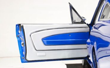 Ford-Mustang-1966-Vibrant-Blue-Silver-6
