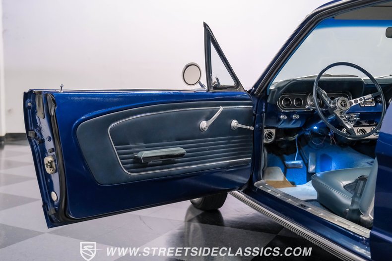 Ford-Mustang-1966-Vista-Blue-Blue-10