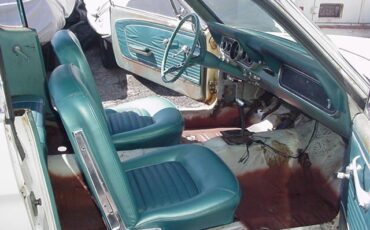 Ford-Mustang-1966-White-1