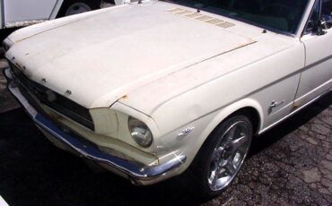 Ford-Mustang-1966-White-11