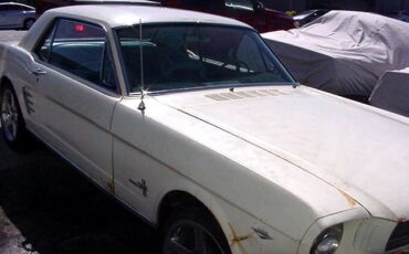 Ford-Mustang-1966-White-2