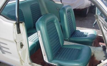 Ford-Mustang-1966-White-3