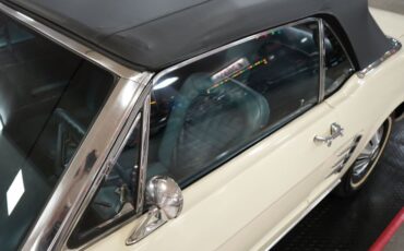 Ford-Mustang-1966-White-Blue-13