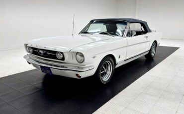 Ford-Mustang-1966-White-Blue-13
